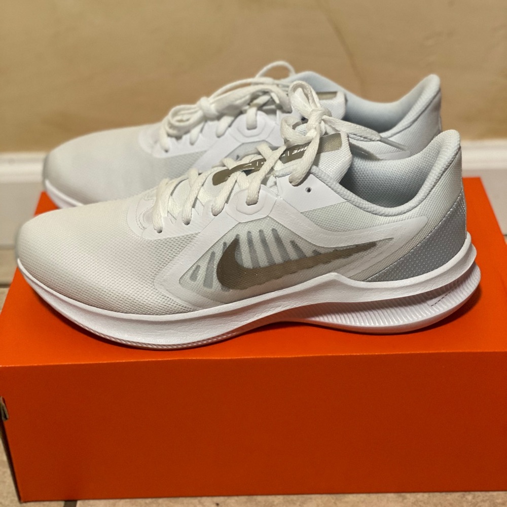 Women’s Nike Downshifter 10